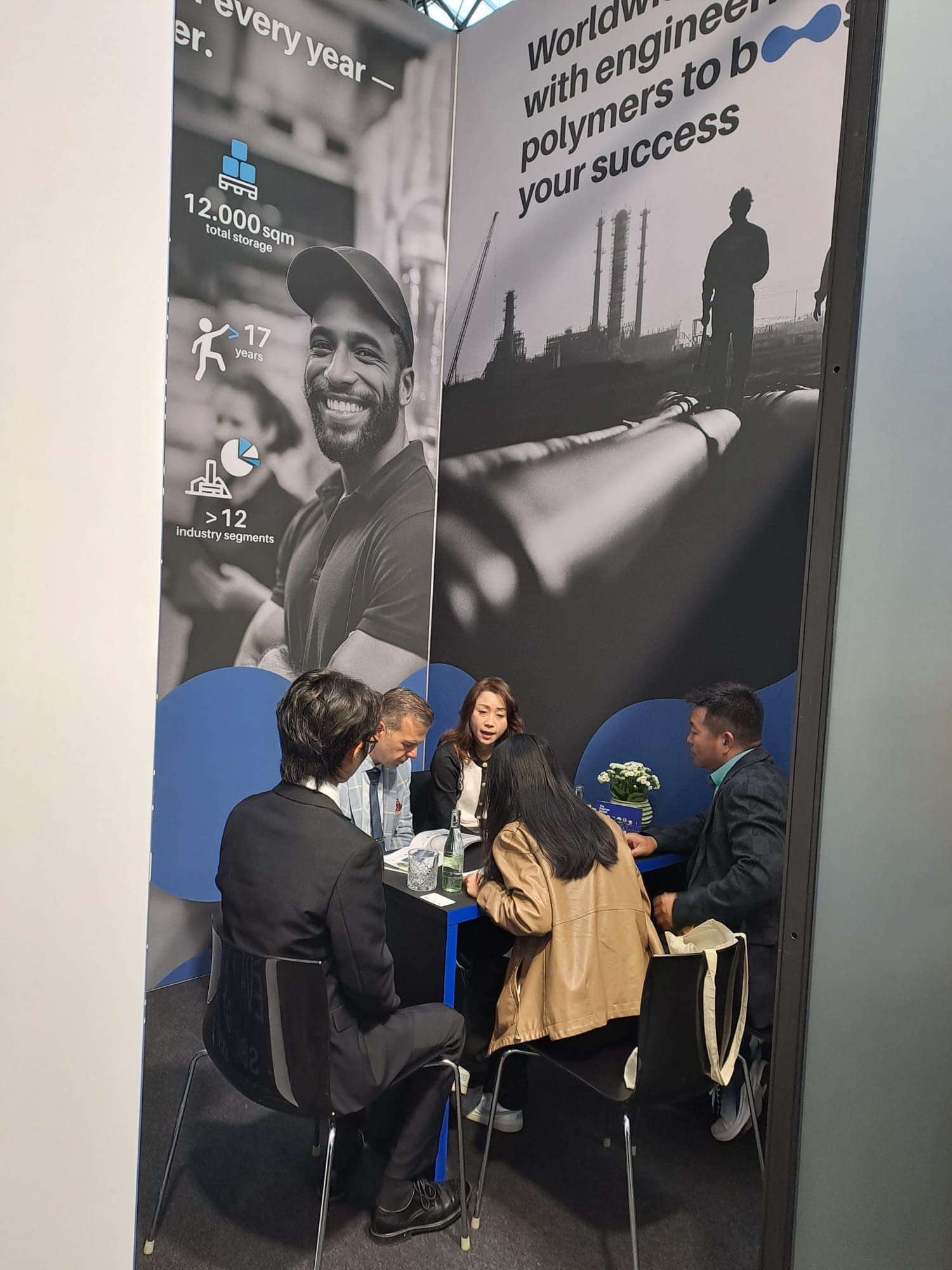 Business meeting at the NSB Polymers booth, K 2025